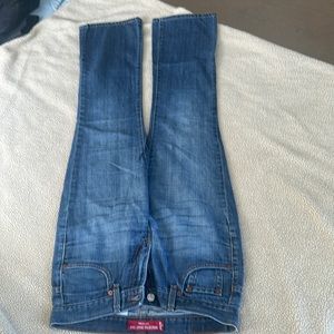 Levi’s 515 jeans. Nouveau boot cut  low rise. Size 6